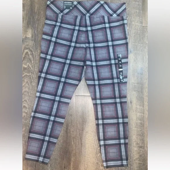 NWT Torrid Studio ponye slim fix heather gray pill on pixie pants Size 1R - Picture 2 of 8